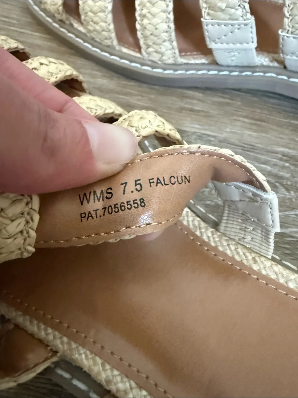 Dolce Vita Falcun Woven Fisherman Strappy Sandals Slip On Womens Size 7.5 Summer - Picture 4 of 5
